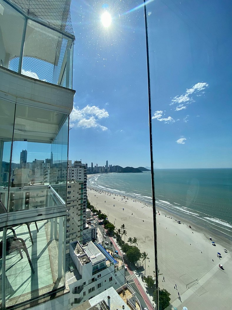 Apartamento Frente Mar em Balneário Camboriú