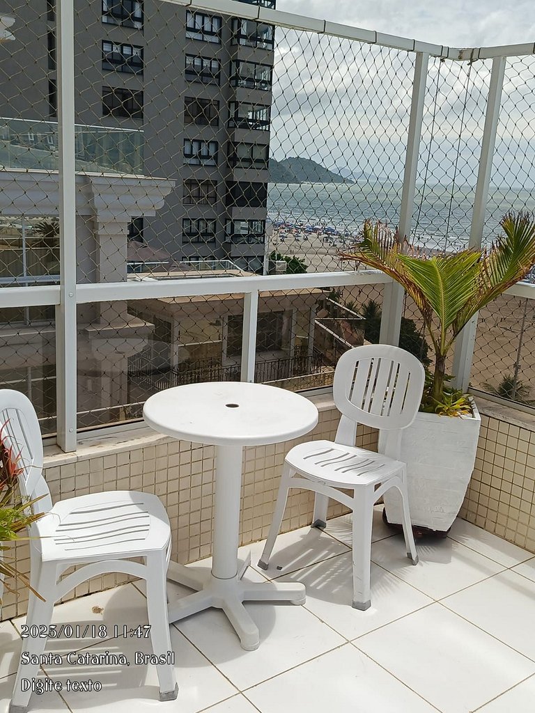 Apartamento Frente Mar na Av. Atlântica