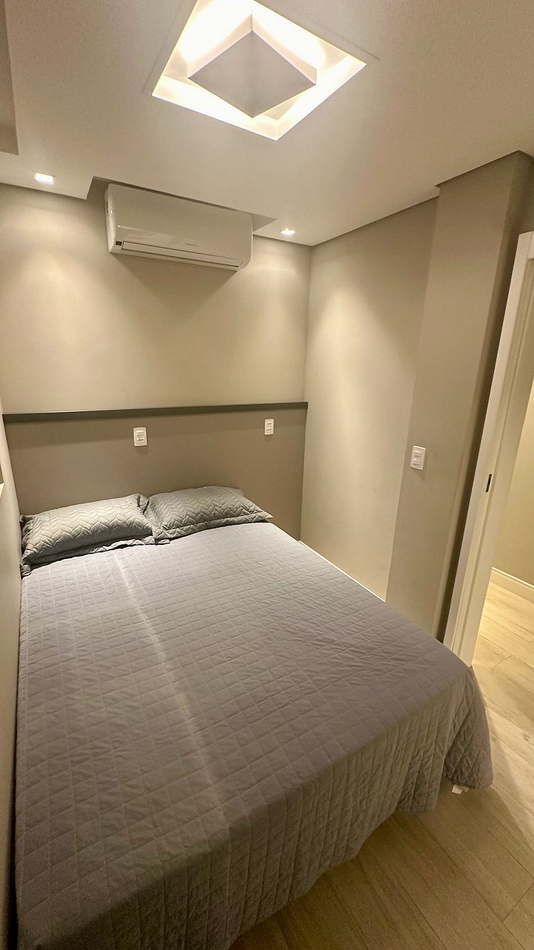 Apartamento Moderno e Confortável Próximo à Praia em Balneár