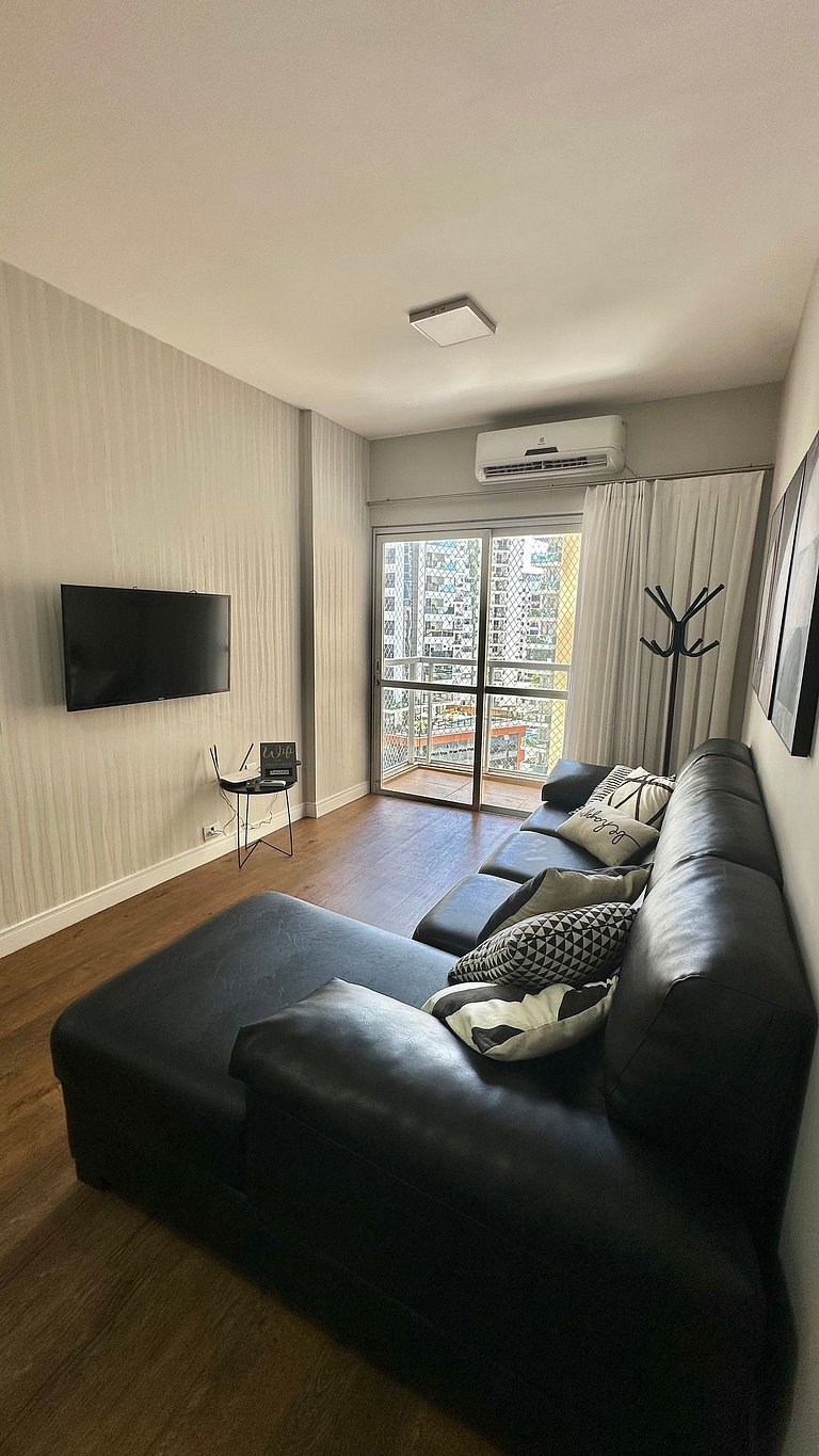 Lindo apartamento quadra mar