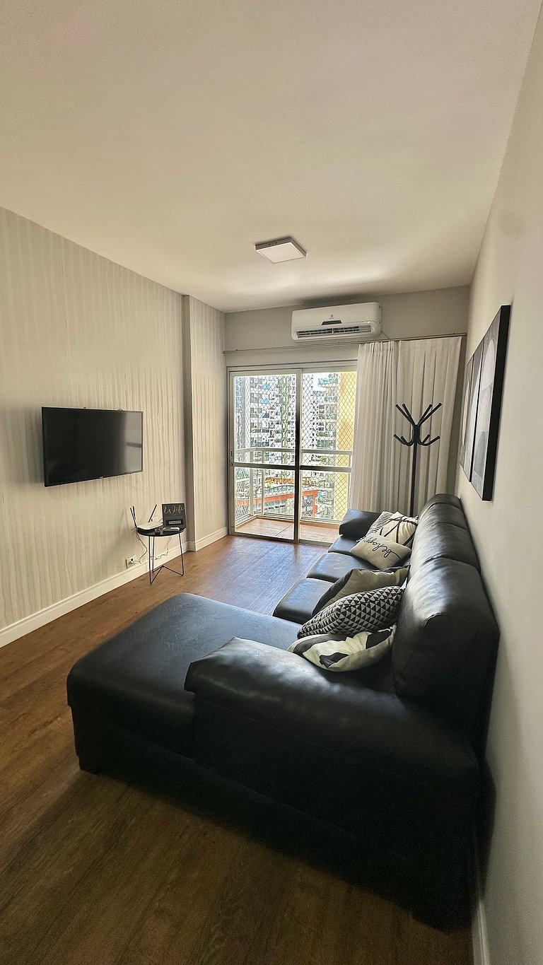 Lindo apartamento quadra mar